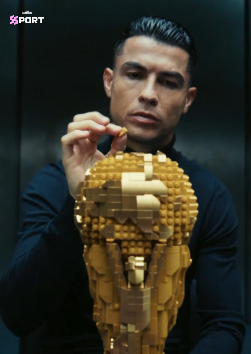 ภาพคอลเลกชัน LEGO ใหม่ ที่มี ลิโอเนล เมสซี, คริสเตียโน โรนัลโด, คีเลียน เอ็มบัปเป้ และ วินิซิอุส จูเนียร์ ในรูปแบบตัวต่อ LEGO รับฟุตบอลโลก 2026 1