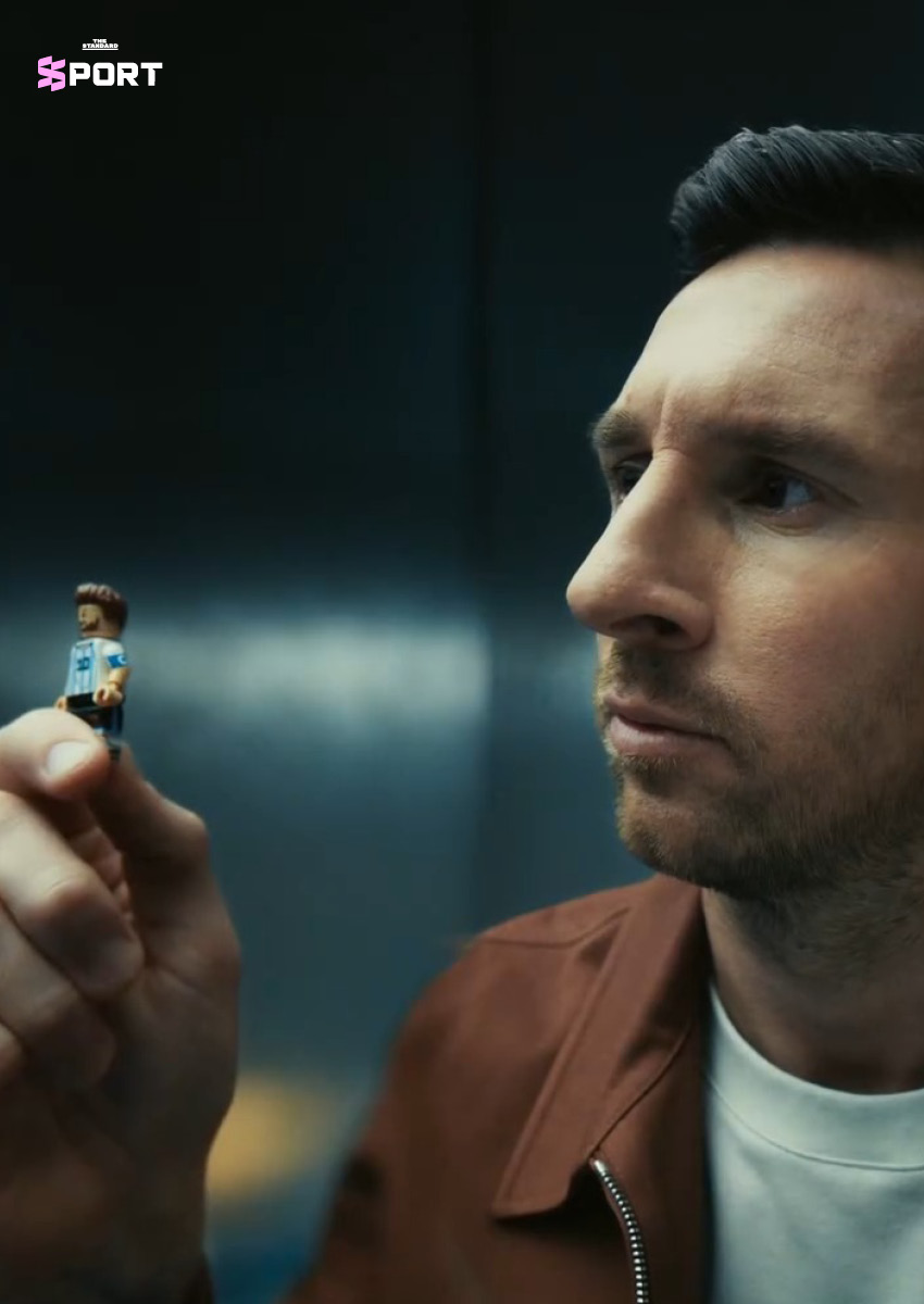 ภาพคอลเลกชัน LEGO ใหม่ ที่มี ลิโอเนล เมสซี, คริสเตียโน โรนัลโด, คีเลียน เอ็มบัปเป้ และ วินิซิอุส จูเนียร์ ในรูปแบบตัวต่อ LEGO รับฟุตบอลโลก 2026 2