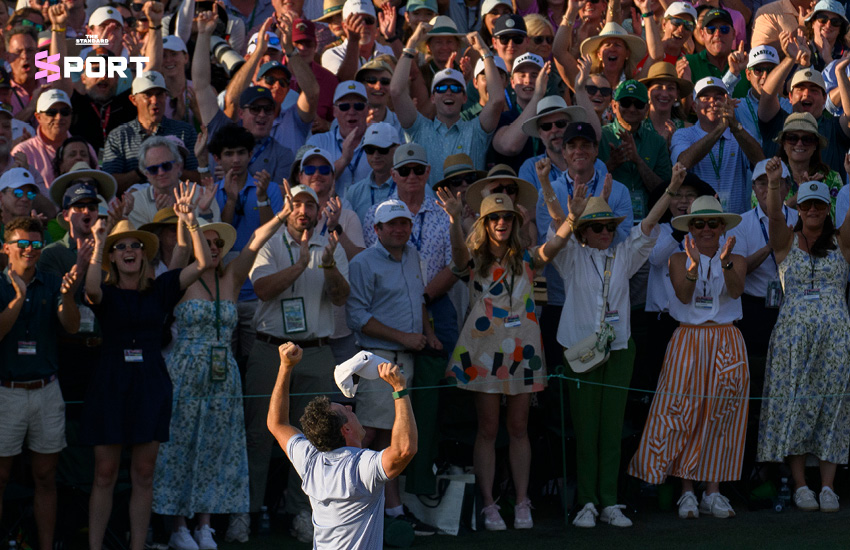 แฟนกอล์ฟชมการแข่งขัน The Masters ที่ สนาม Augusta National โดยไม่มีการใช้โทรศัพท์มือถือ 1