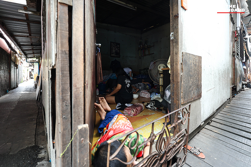 ภาพประกอบสภาพอากาศร้อนจัดและพายุฝนฟ้าคะนองในกรุงเทพฯ ตามประกาศกรมอุตุนิยมวิทยา 2