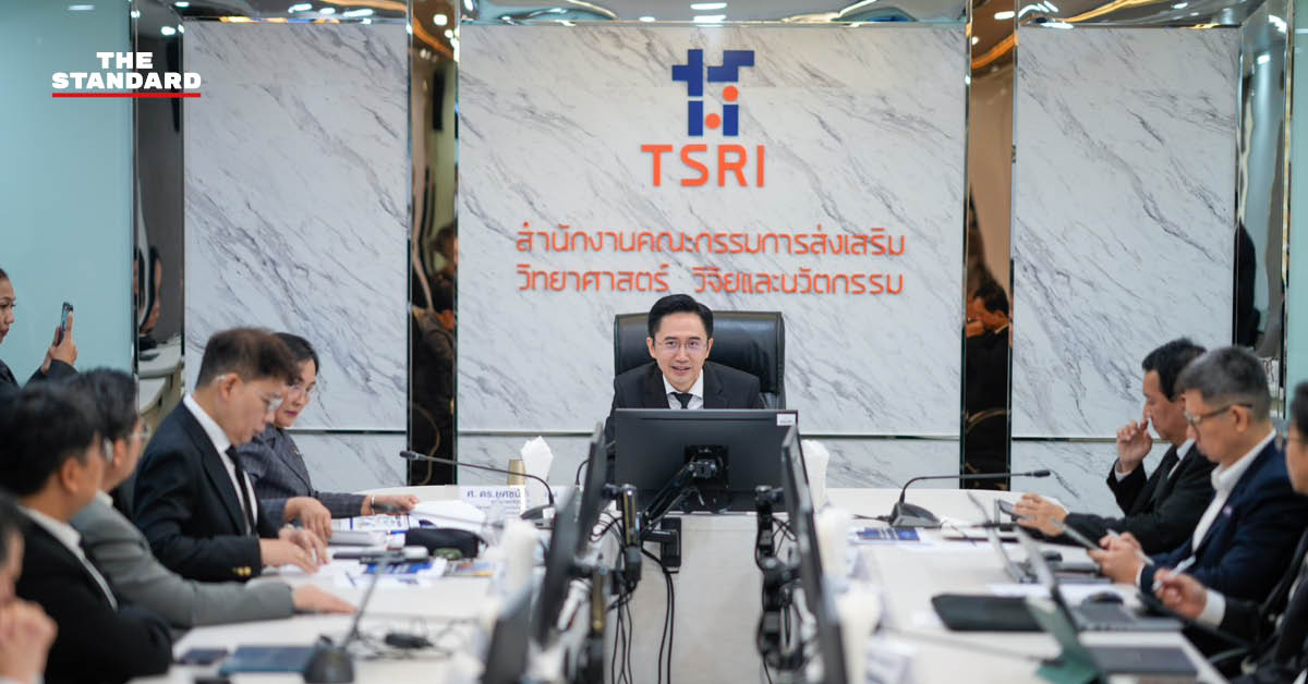 ภาพประกอบข่าว รมว.อว. ลุยงานวันแรก ชูนวัตกรรมแก้ฝุ่น PM2.5 และวิกฤตพลังงาน