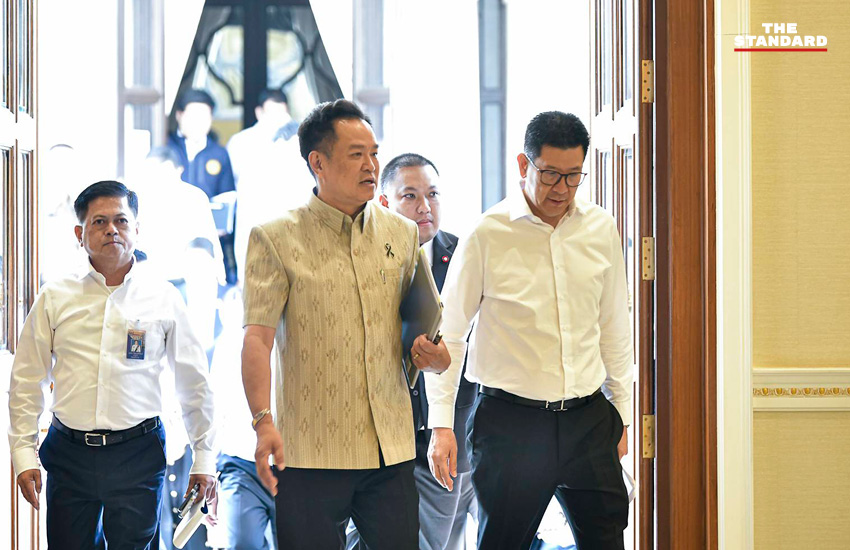 อนุทิน ชาญวีรกูล เป็นประธานการประชุม กพช. เพื่อพิจารณานโยบายพลังงาน 2