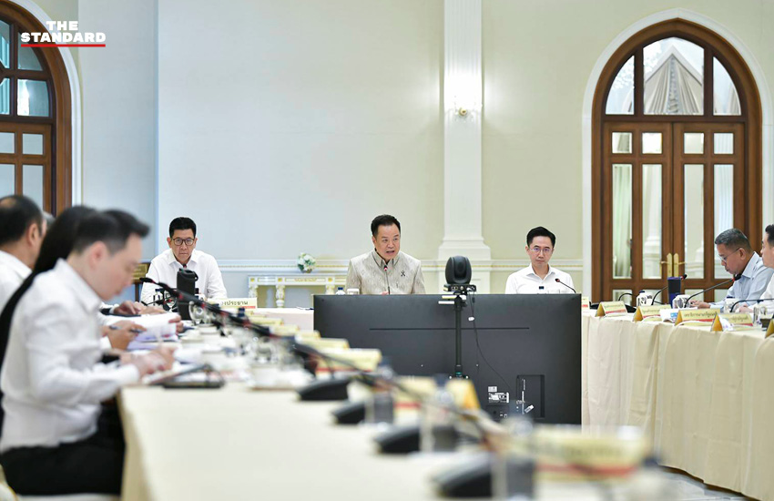 อนุทิน ชาญวีรกูล เป็นประธานการประชุม กพช. เพื่อพิจารณานโยบายพลังงาน 5