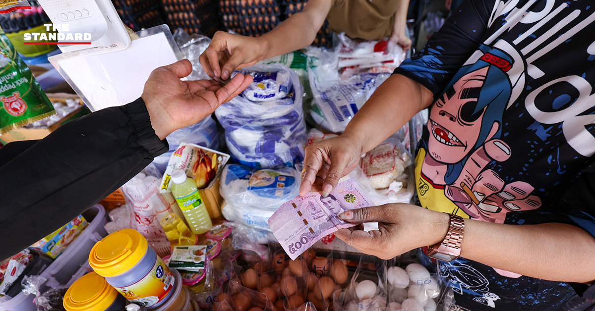 ภาพแสดงผลสำรวจนิด้าโพลเกี่ยวกับมาตรการช่วยเหลือค่าครองชีพของรัฐบาลอนุทิน โดยเน้นประเด็นบัตรสวัสดิการรัฐ 400 บาท ที่ประชาชนส่วนใหญ่เห็นว่าน้อยเกินไป