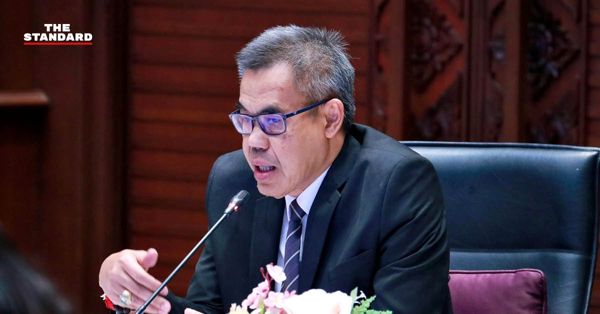 ภาพเจ้าหน้าที่สำนักงาน ป.ป.ช. กำลังเร่งถ่ายเอกสารคำร้องคดี 44 สส. จำนวนมาก เพื่อเตรียมยื่นต่อศาลฎีกา