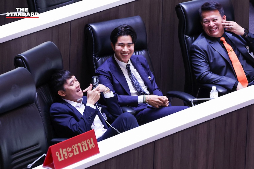 ภาพบรรยากาศการประชุมสภาผู้แทนราษฎรเพื่อแถลงนโยบายรัฐบาลวันที่สอง 18