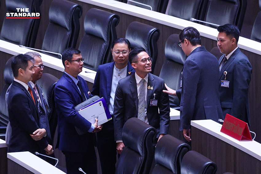 ภาพบรรยากาศการประชุมสภาผู้แทนราษฎรเพื่อแถลงนโยบายรัฐบาลวันที่สอง 4
