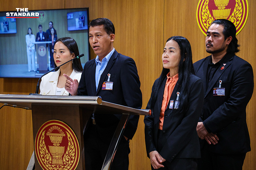 ภาพ สส. พรรคประชาชน แถลงข่าวฝาก 4 การบ้านถึง จุลพันธ์ รมว. แรงงานคนใหม่ เน้นปราบทุจริต 5