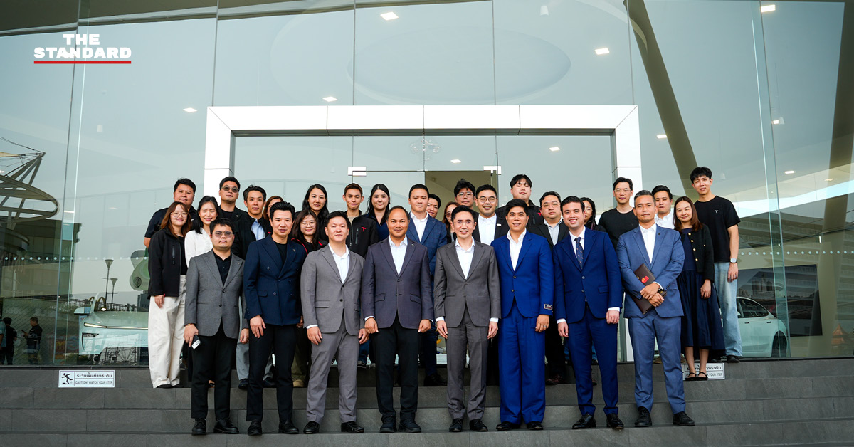 ศ.ดร.ยศชนัน วงศ์สวัสดิ์ และตัวแทนพรรคเพื่อไทย หารือกับผู้บริหาร Tesla เรื่อง Physical AI