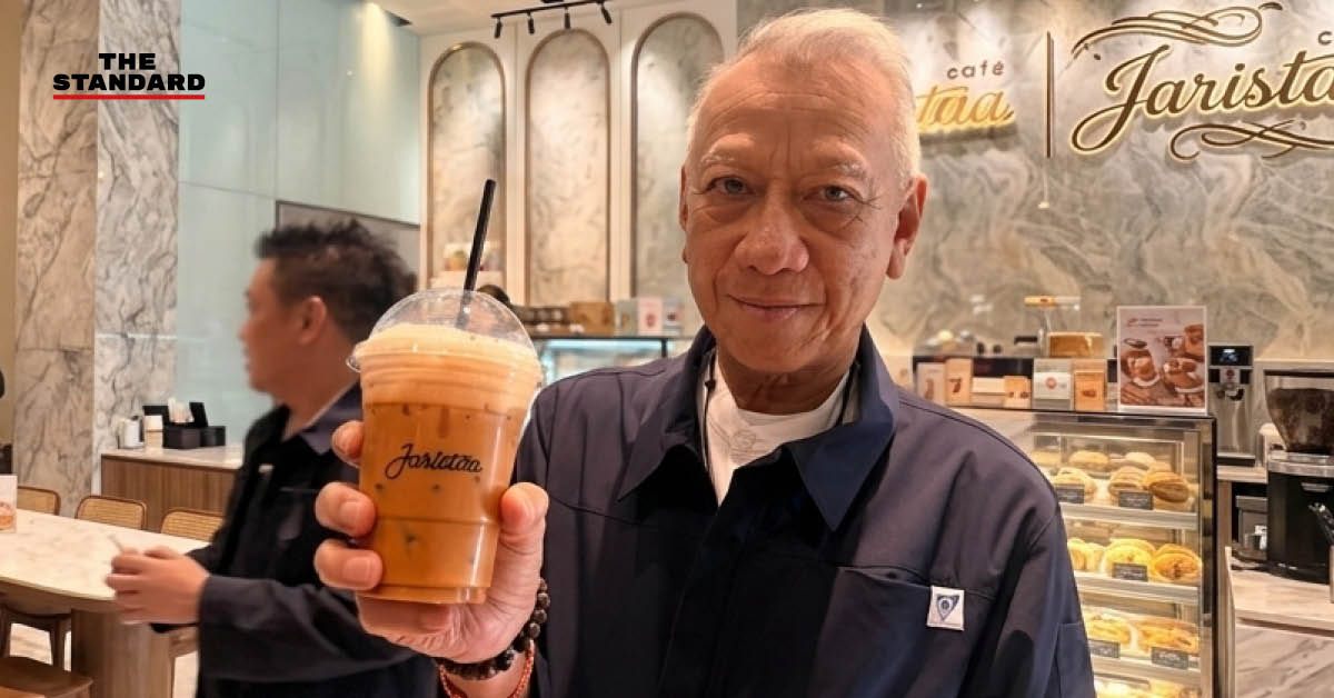 ภาพ พิพัฒน์ รัชกิจประการ รองนายกรัฐมนตรี และรัฐมนตรีว่าการกระทรวงคมนาคม ให้สัมภาษณ์ประเด็นบอยคอต PT