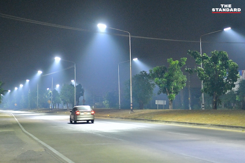 ภาพสถานการณ์ฝุ่น PM 2.5 ในพื้นที่อำเภอเมืองพิษณุโลก ซึ่งอยู่ในระดับ 'สีแดง' และมีค่า AQI สูงถึง 160 2