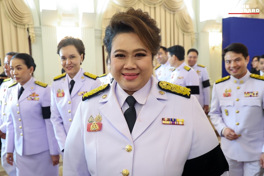 อนุทิน ชาญวีรกูล นายกรัฐมนตรี แถลงข่าวหลังประชุม ครม.นัดพิเศษ 10