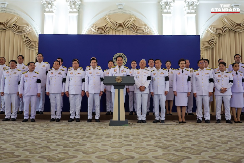 อนุทิน ชาญวีรกูล นายกรัฐมนตรี แถลงข่าวหลังประชุม ครม.นัดพิเศษ 12