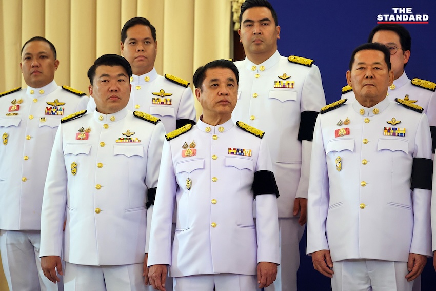 อนุทิน ชาญวีรกูล นายกรัฐมนตรี แถลงข่าวหลังประชุม ครม.นัดพิเศษ 5