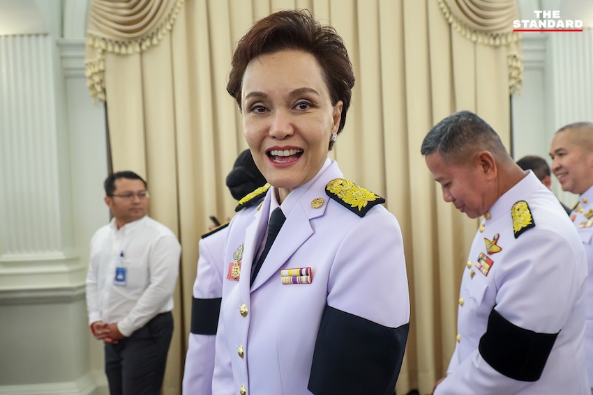 อนุทิน ชาญวีรกูล นายกรัฐมนตรี แถลงข่าวหลังประชุม ครม.นัดพิเศษ 7