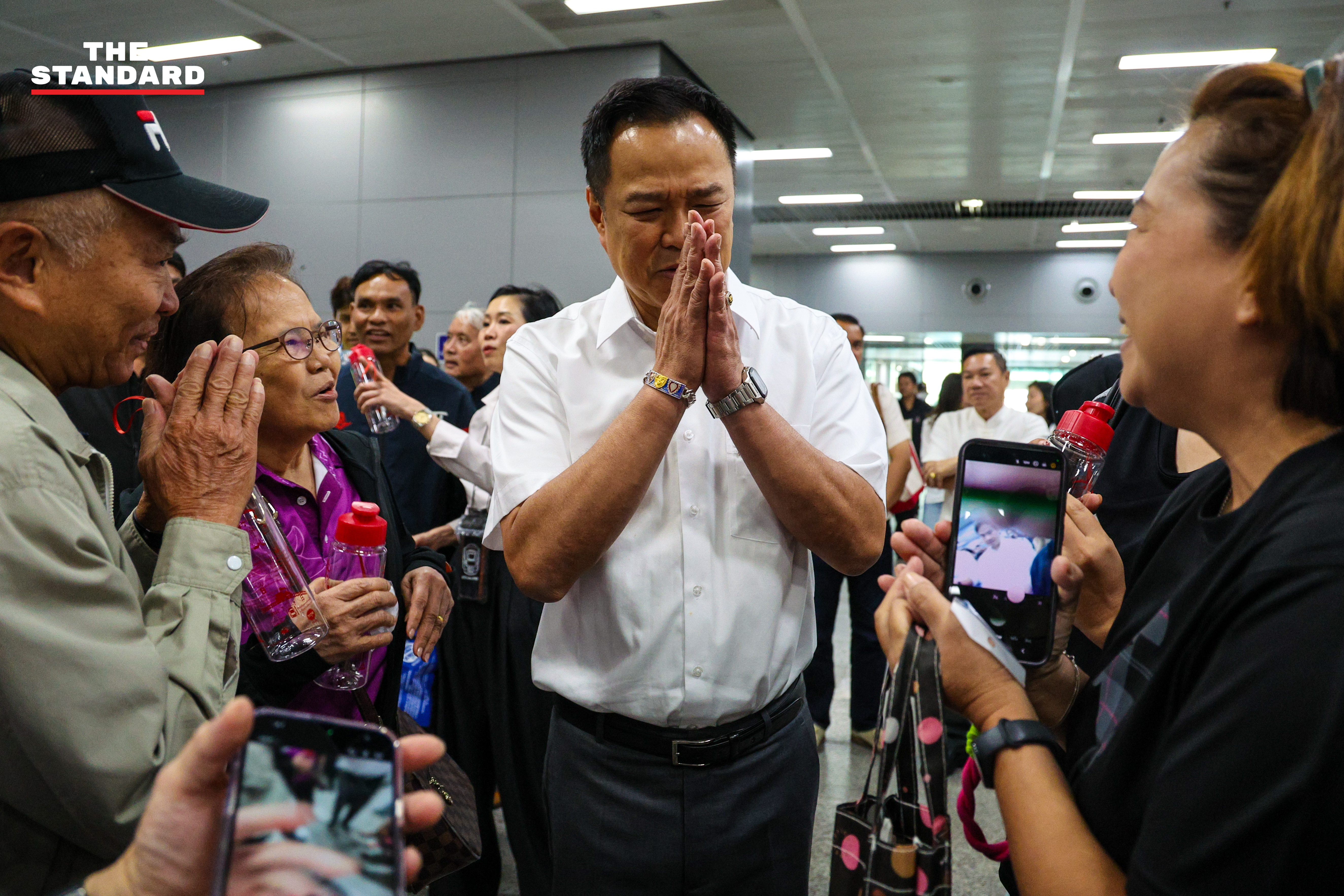 นายกรัฐมนตรี ตรวจความพร้อม สถานีกรุงเทพอภิวัฒน์ และ หมอชิต เพื่ออำนวยความสะดวกประชาชนเดินทางกลับภูมิลำเนาช่วงสงกรานต์ 14