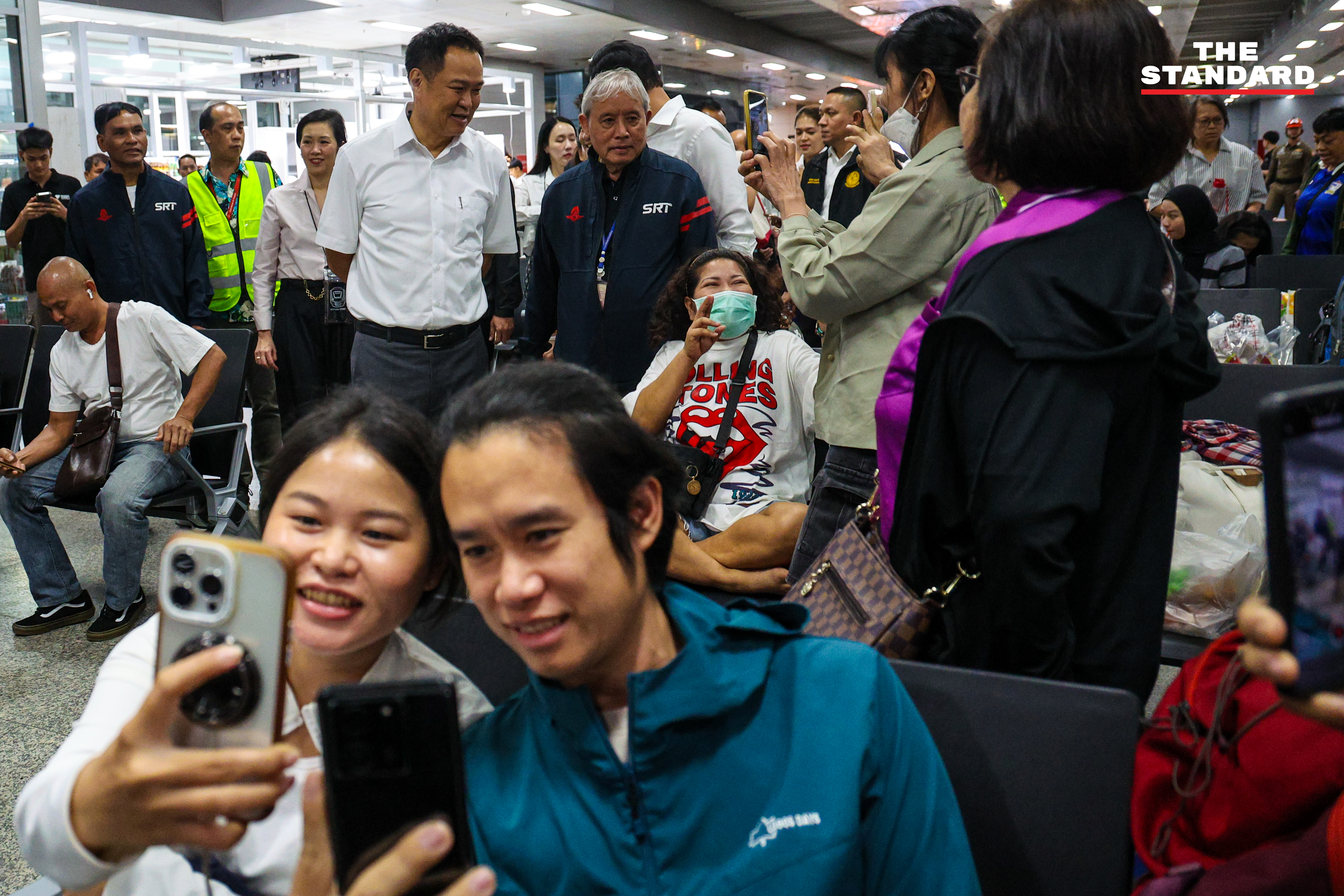 นายกรัฐมนตรี ตรวจความพร้อม สถานีกรุงเทพอภิวัฒน์ และ หมอชิต เพื่ออำนวยความสะดวกประชาชนเดินทางกลับภูมิลำเนาช่วงสงกรานต์ 18