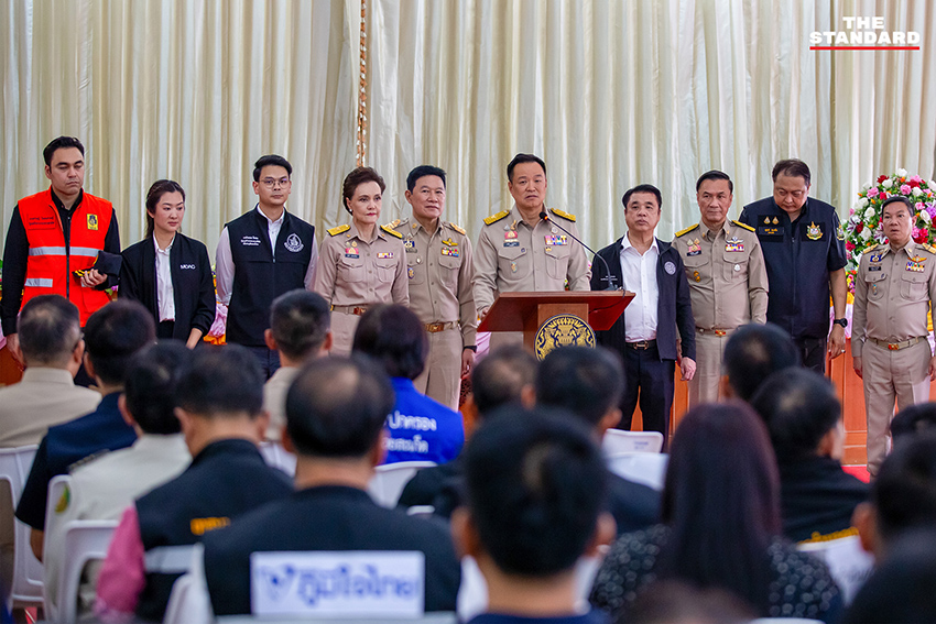 นายกรัฐมนตรี อนุทิน ชาญวีรกูล ลงพื้นที่ติดตามสถานการณ์และบัญชาการภารกิจดับไฟป่าในพื้นที่ภาคเหนือ 9