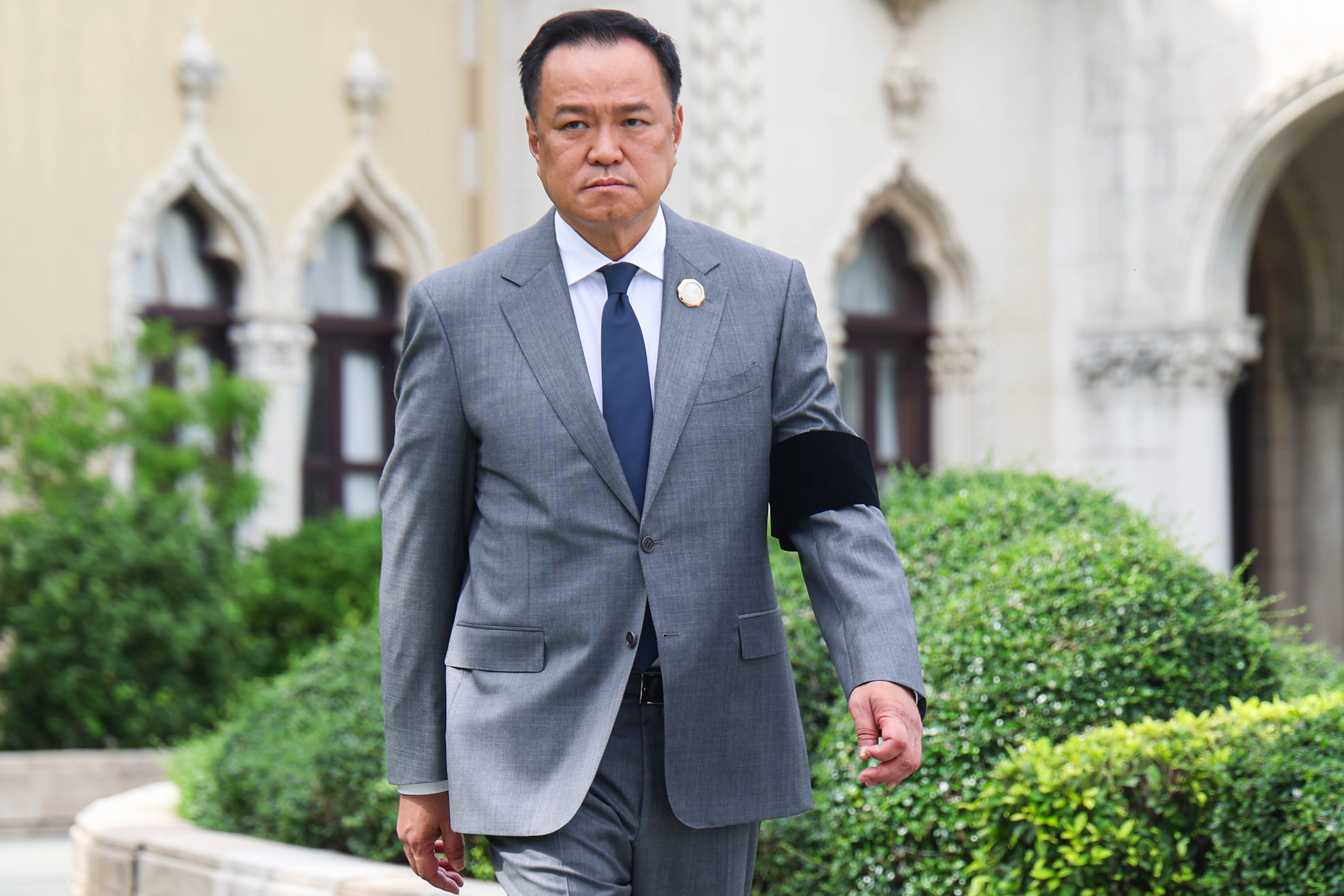 นายกรัฐมนตรี เรียกประชุมหลายหน่วยงานกรณี DSI พบพิรุธกักตุนน้ำมัน