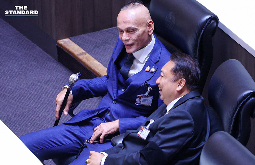 นายกฯ อนุทิน ชาญวีรกูล ขณะแถลงนโยบายต่อรัฐสภา พร้อมรับฟังข้อเสนอแนะต่างๆ 10