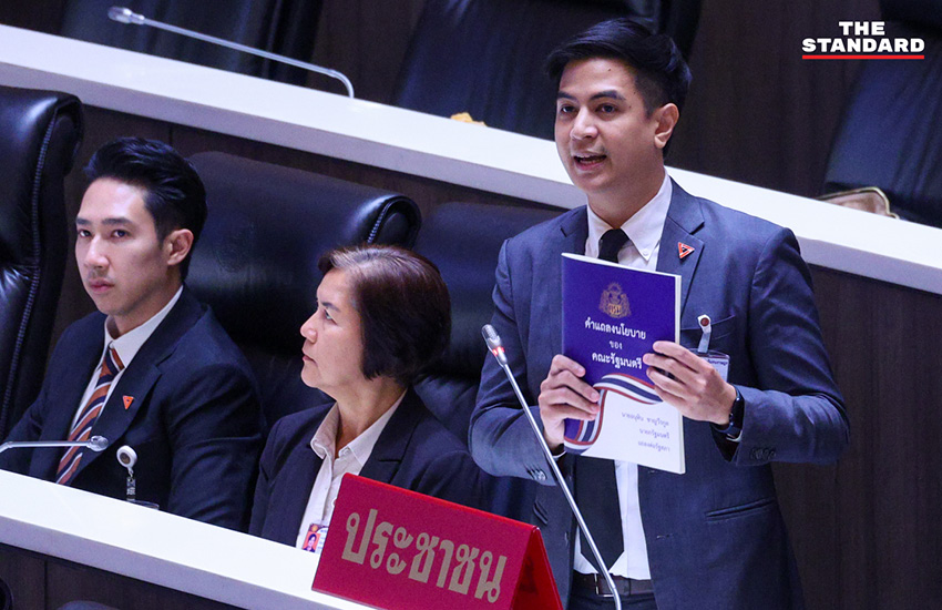 นายกฯ อนุทิน ชาญวีรกูล ขณะแถลงนโยบายต่อรัฐสภา พร้อมรับฟังข้อเสนอแนะต่างๆ 2