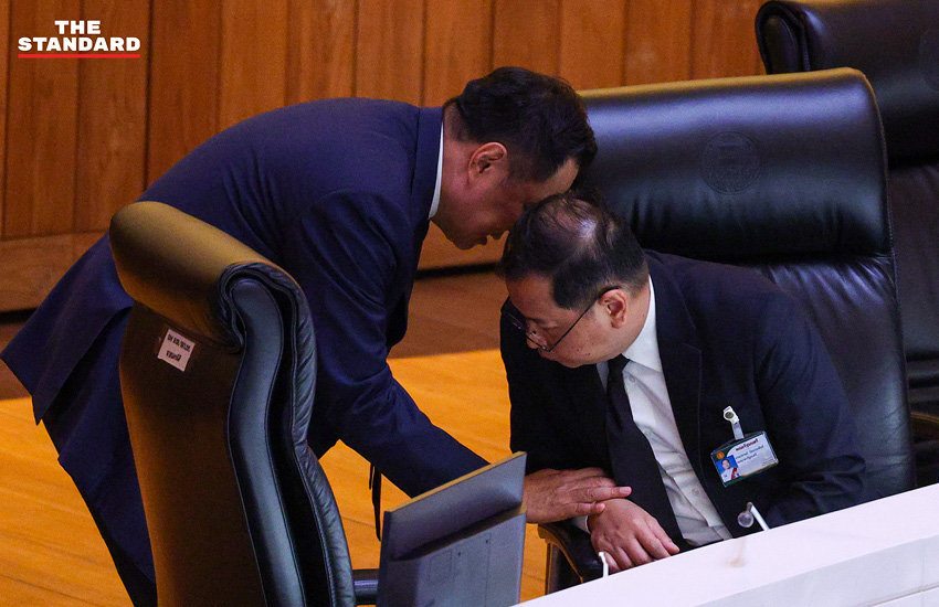 นายกฯ อนุทิน ชาญวีรกูล ขณะแถลงนโยบายต่อรัฐสภา พร้อมรับฟังข้อเสนอแนะต่างๆ 3