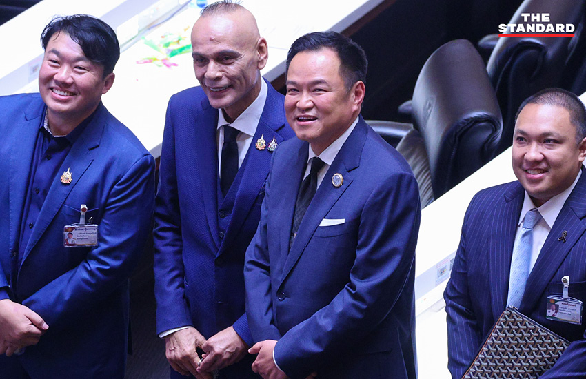 นายกฯ อนุทิน ชาญวีรกูล ขณะแถลงนโยบายต่อรัฐสภา พร้อมรับฟังข้อเสนอแนะต่างๆ 6