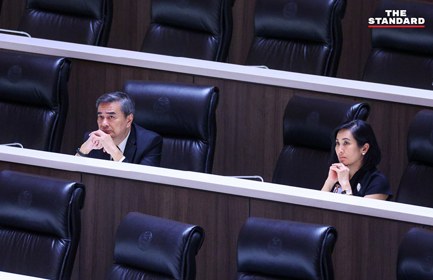 นายกฯ อนุทิน ชาญวีรกูล ขณะแถลงนโยบายต่อรัฐสภา พร้อมรับฟังข้อเสนอแนะต่างๆ 7