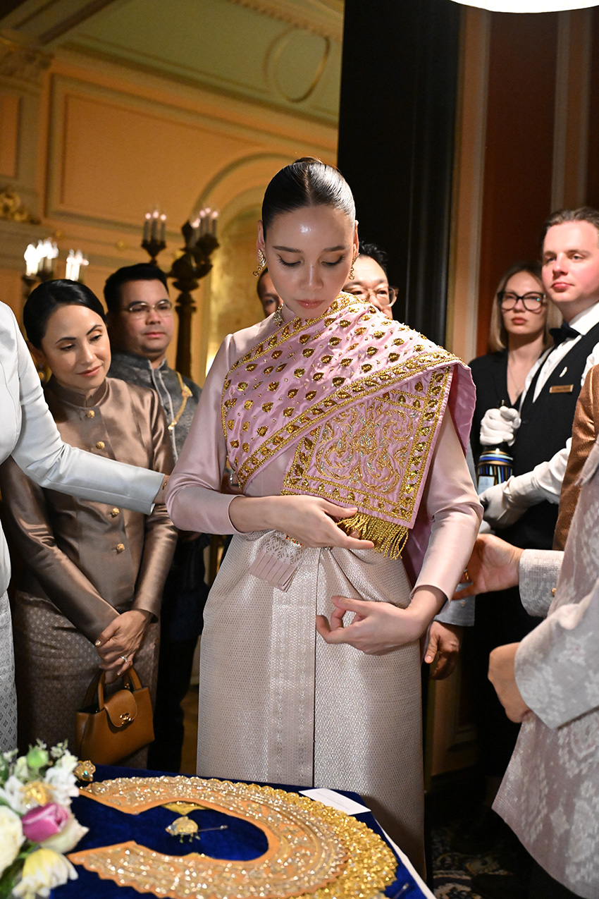 สมเด็จพระเจ้าลูกเธอ เจ้าฟ้าสิริวัณณวรี นารีรัตนราชกัญญา ทรงเป็นองค์ปาฐกในงานเสวนาชุดไทยพระราชนิยม ณ กรุงเฮก เนเธอร์แลนด์ 17