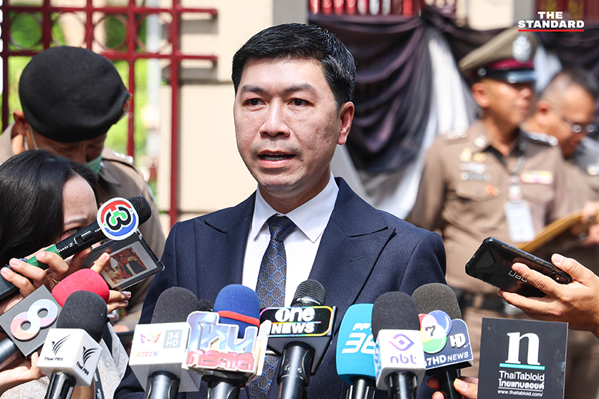 รศ.พ.ต.ท.ดร.กฤษณพงค์ (อาจารย์โต้ง) แถลงข่าวถึงคดีขนดินและการถูกเลิกจ้างจากมหาวิทยาลัยรังสิต 2