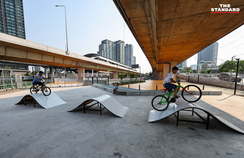 มุมสูงสวนสาธารณะใต้ทางยกระดับ ราชพฤกษ์-รัชดาฯ 2