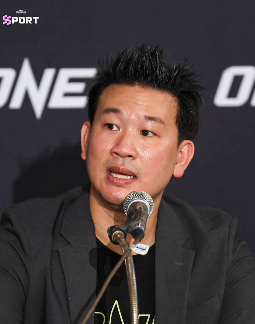 รถถัง จิตรเมืองนนท์ จับมือกับตัวแทน ONE Championship หลังแถลงข่าว ยืนยันไฟต์กับ ทาเครุ เซกาวะ ศึก ONE SAMURAI 2