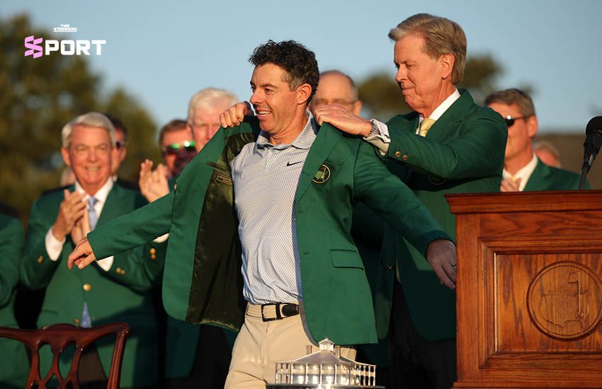 รอรี่ แม็คอิลรอย สวม Green Jacket หลังป้องกันแชมป์ The Masters ได้สำเร็จ 2
