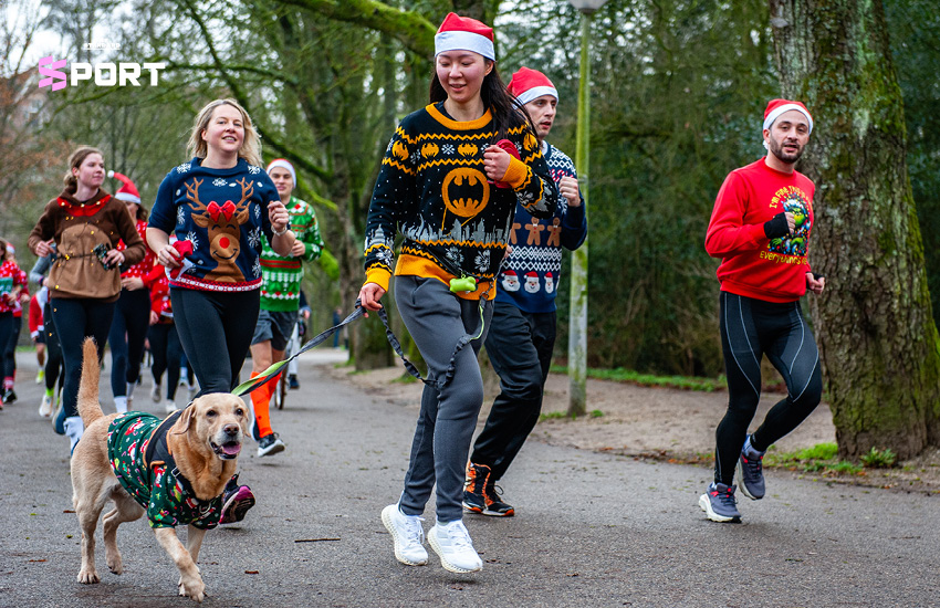 นักวิ่งออกกำลังกายร่วมกับสุนัขคู่ใจในกิจกรรมวิ่ง 2