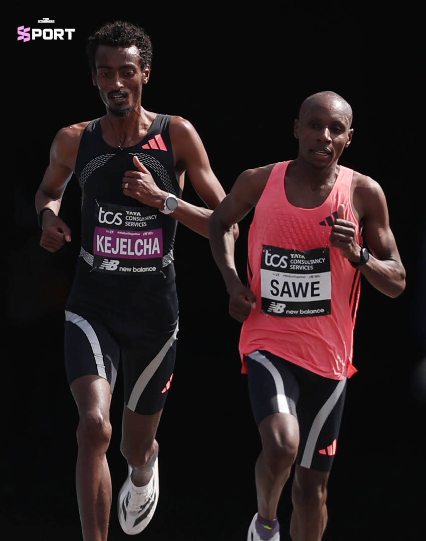 ภาพ Sabastian Sawe นักวิ่งมาราธอนชาวเคนยา ขณะเข้าเส้นชัยทำลายสถิติ Sub-2 ใน London Marathon 4