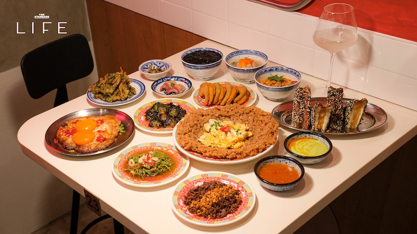 ภาพบรรยากาศร้าน SASA Khaotom Bar ร้านข้าวต้มมื้อดึกสไตล์โมเดิร์นพร้อมเมนูอาหารสร้างสรรค์ 11