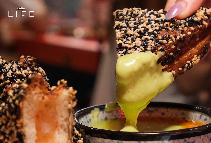 ภาพบรรยากาศร้าน SASA Khaotom Bar ร้านข้าวต้มมื้อดึกสไตล์โมเดิร์นพร้อมเมนูอาหารสร้างสรรค์ 9