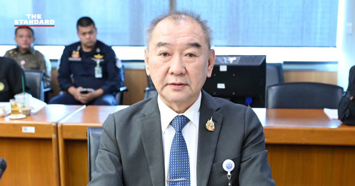 นพ.ประพนธ์ ตั้งศรีเกียรติกุล สมาชิกวุฒิสภาแถลงข่าวเรื่องงบ สปสช. และหนี้โรงพยาบาล