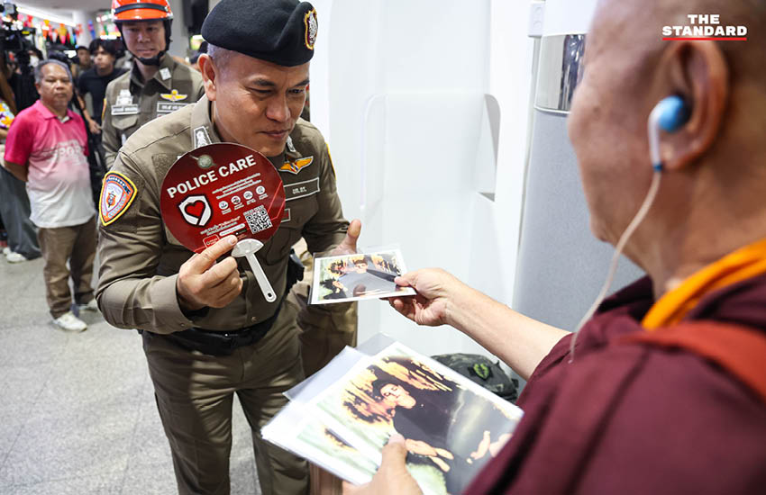 ภาพบรรยากาศประชาชนจำนวนมากเดินทางกลับภูมิลำเนาในช่วงเทศกาล สงกรานต์ ที่สถานีขนส่งผู้โดยสารกรุงเทพฯ (จตุจักร) หรือ หมอชิต 2 2