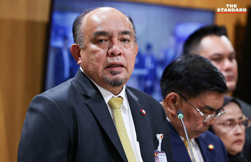 สส.และ สว.สามจังหวัดชายแดนใต้ แถลงข่าวเรียกร้องนายกฯ เร่งคลี่คลายคดีลอบยิง สส.กมลศักดิ์ 4