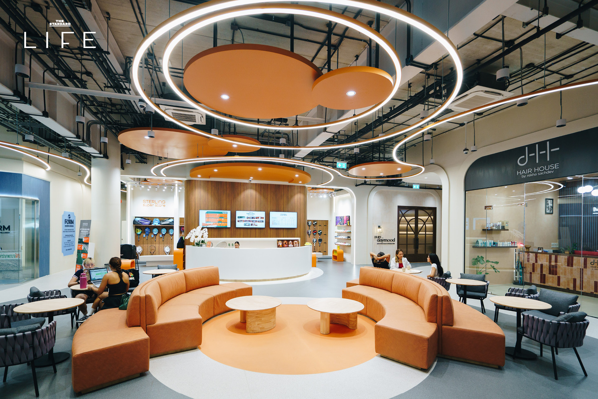 ภาพคอร์ต Pickleball ภายใน Sterling สเปซกีฬาและเวลเนสแห่งใหม่ใจกลางสุขุมวิท 24 7