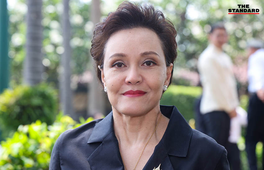 ศุภจี สุธรรมพันธุ์ รองนายกรัฐมนตรีและรัฐมนตรีว่าการกระทรวงพาณิชย์ ให้สัมภาษณ์สื่อมวลชนถึงมาตรการช่วย SMEs และค่าครองชีพ 4