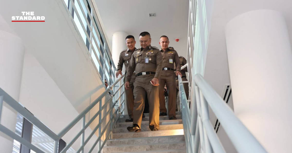 พล.ต.อ.กรไชย คล้ายคลึง รอง ผบ.ตร. ตรวจสอบอาคาร สน.สุทธิสาร แห่งใหม่