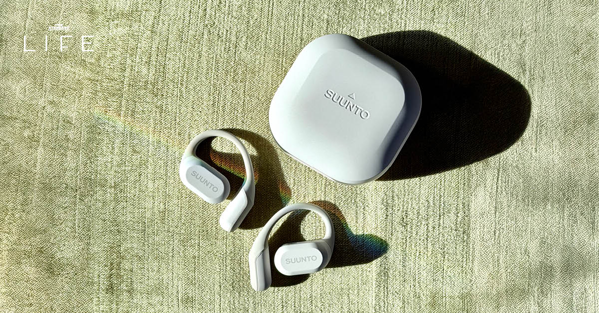 ภาพหูฟัง Suunto Spark แบบ open-ear ดีไซน์มินิมัล