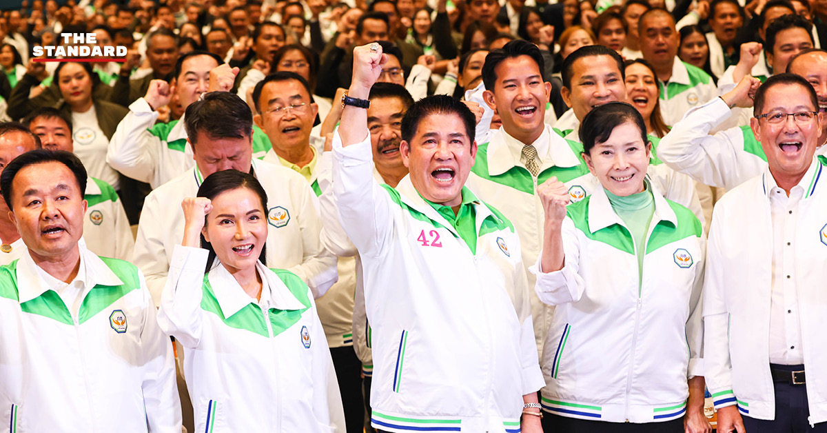 ร.อ. ธรรมนัส พรหมเผ่า หัวหน้าพรรคกล้าธรรม แถลงข่าวภายหลังการประชุมใหญ่สามัญประจำปี