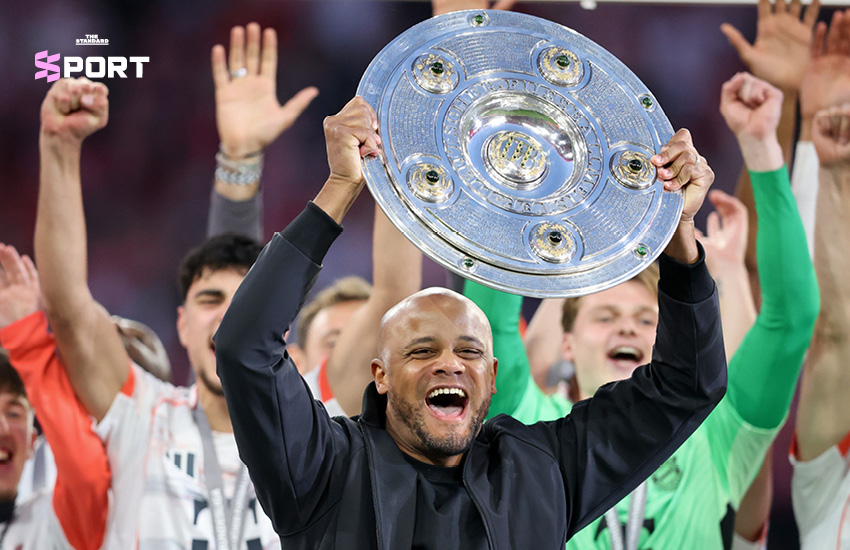 แวงซองต์ กอมปานีย์ กุนซือสโมสรบาเยิร์น มิวนิค ขณะคุมทีมฟุตบอล 4