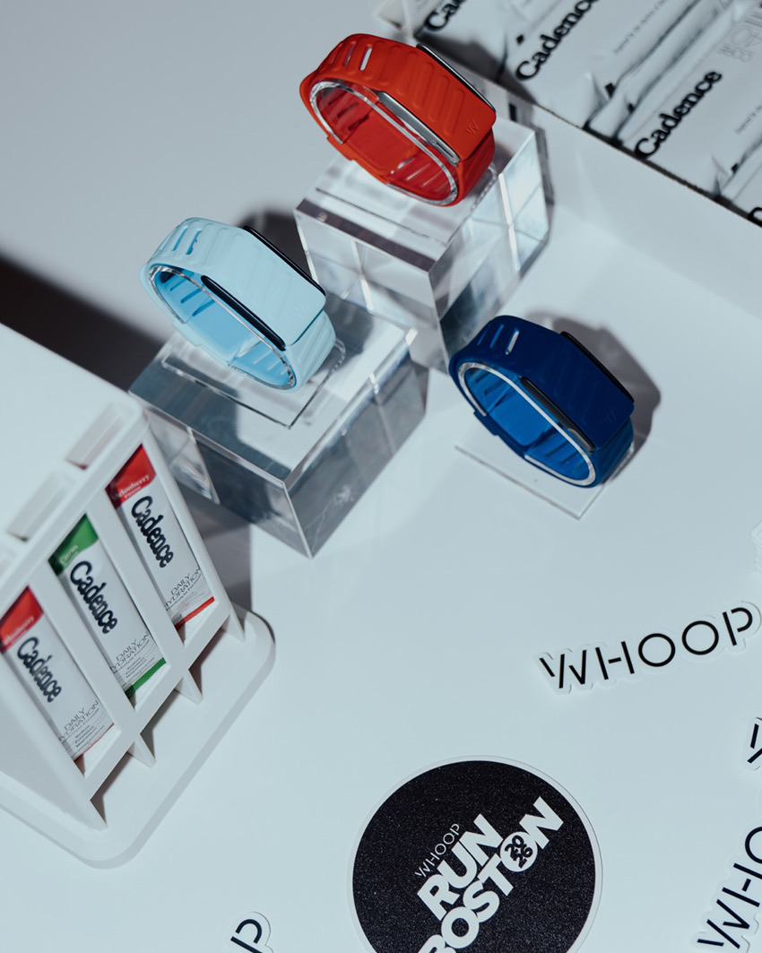 สายรัดข้อมือ Whoop ที่ช่วยติดตามข้อมูลสุขภาพและการฟื้นตัวของร่างกาย 1