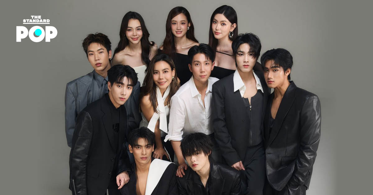 โลโก้ D.O.T. House พร้อมภาพนักแสดงนำจากซีรีส์ BL เรื่อง 'Oops! Mysterious Sounds' ที่เปิดตัวโดย Woody World