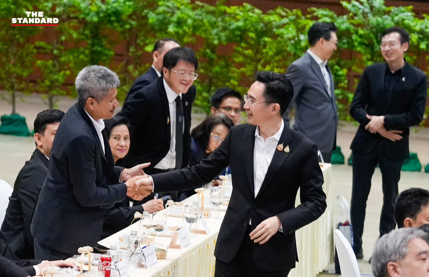 ภาพ ศ.ดร.ยศชนัน วงศ์สวัสดิ์ รองนายกรัฐมนตรีและรัฐมนตรีว่าการกระทรวง อว. 4