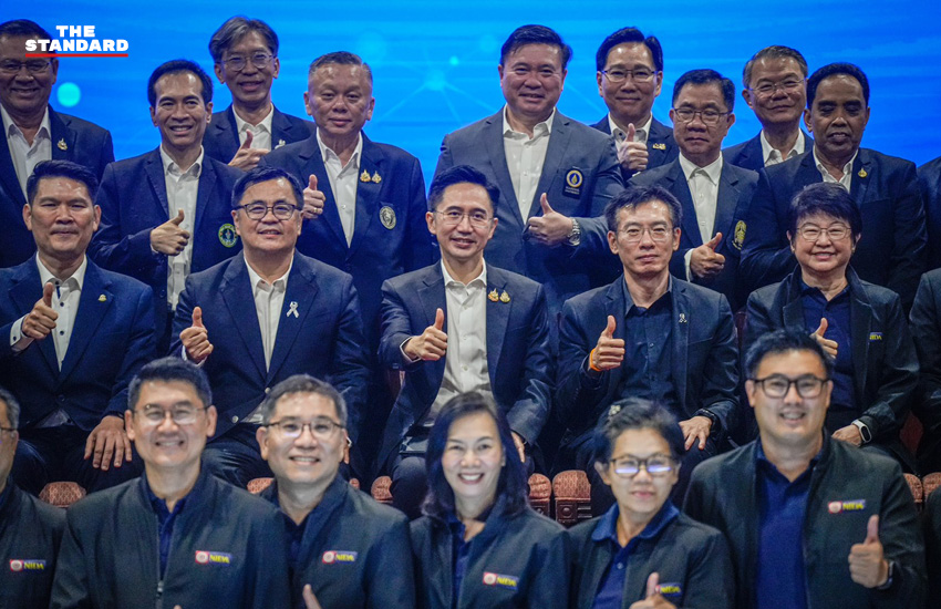 ภาพ ศ.ดร.ยศชนัน วงศ์สวัสดิ์ รองนายกรัฐมนตรีและรัฐมนตรีว่าการกระทรวง อว. 5